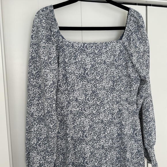 PAPER CRANE Floral Long Sleeve Dress - Picture 6 of 7